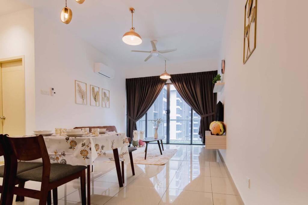 Apartment New Tatami Golden House榻榻米小金屋 Near Jonker&heritage